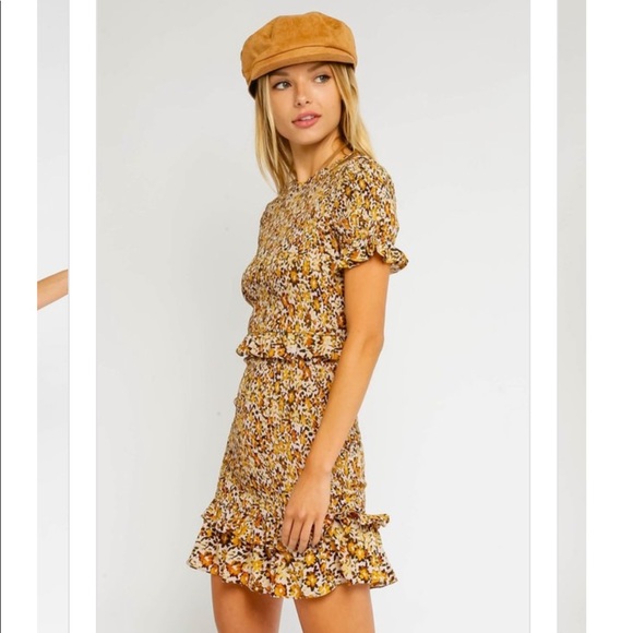 Floral Smocked Dress - Picture 3 of 5